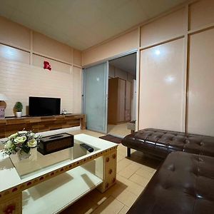 Oyo 75486 Anna Residence Jomtien